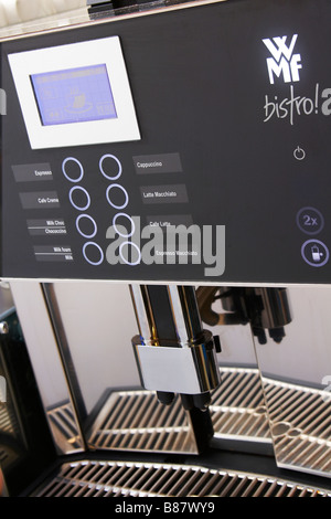 Industrielle Herstellung Kaffeeautomat Stockfoto