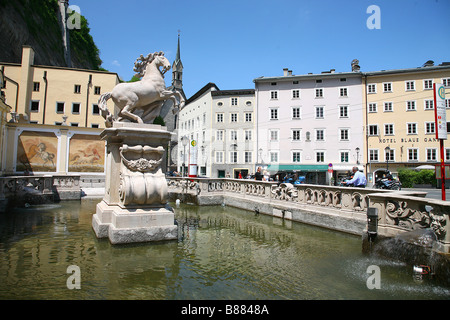 Pferd Trog Skulptur SALZBURG Österreich SALZBURG Österreich 28. Juni 2008 Stockfoto