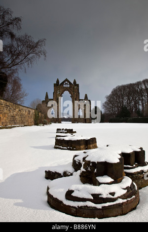 Gisborough Priory im Winter Tees Valley Cleveland North East England Stockfoto