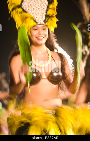 Tänzerinnen bei der alten Lahaina Luau, Lahaina, Maui, Hawaii Stockfoto