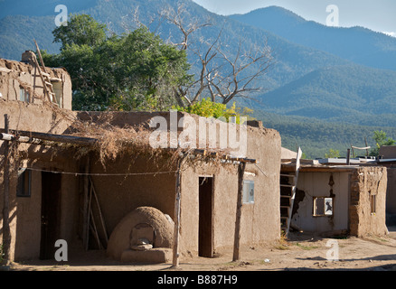 Bewohnten Adobe Häusern Taos Pueblo New Mexico USA Stockfoto