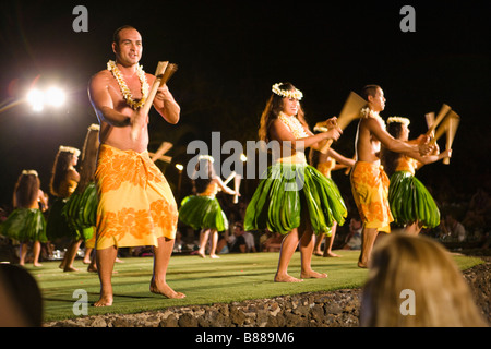 Tänzerinnen bei der alten Lahaina Luau, Lahaina, Maui, Hawaii Stockfoto