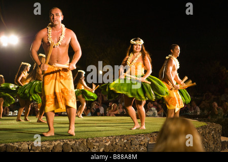Tänzer an der alten Lahaina Luau Lahaina Maui Hawaii Stockfoto