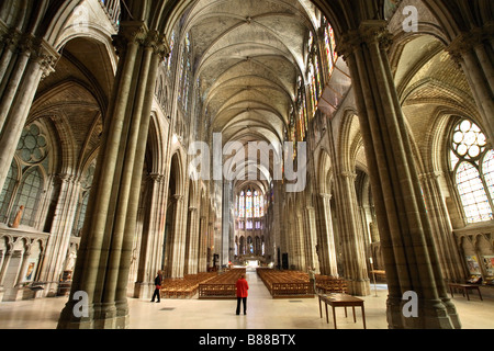 BASILIKA SAINT-DENIS Stockfoto