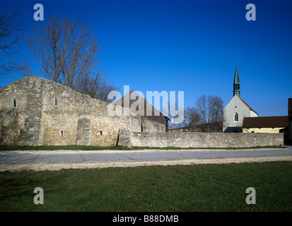 Adlersberg Dependance Klosterkirche Reste der Mittelalterlichen Klosteranlage (Zehentstadel) Palmator Prössl-Bräu Bier Palmsonnta Stockfoto