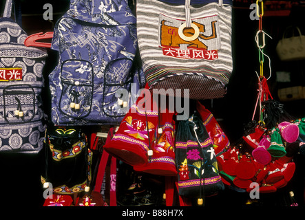 Souvenirs, Handtaschen, Markt, Einkaufen, Shop, Store, Dali, Yunnan, China, Asien Stockfoto