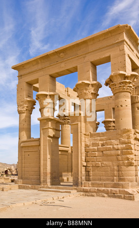 Kiosk des Trajan auf die Tempel der Isis Assuan Philae Oberägypten Middle East Stockfoto