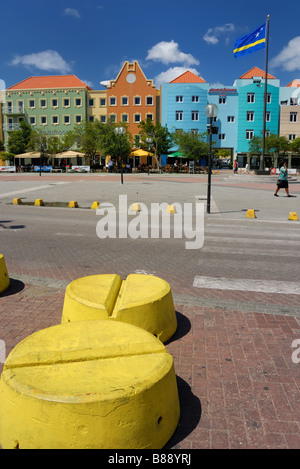 Bunte Architektur ist reichlich in Willemstad, Curaçao, Niederländische Antillen. Stockfoto