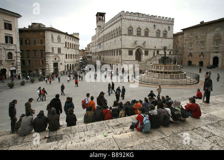 Piazza IV Novembre Platz & Brunnen Fontana Maggiore, Perugia, Umbrien, Italien Stockfoto