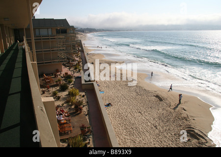 Terrasse und Deck, Best Western Beach Resort Monterey, Monterey, Kalifornien. Stockfoto