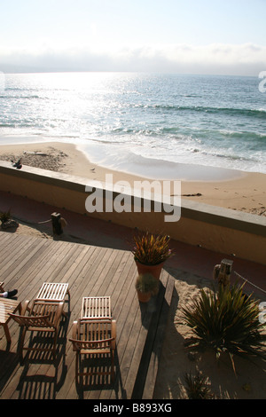 Terrasse und Deck Best Western Beach Resort Monterey, Monterey, Kalifornien. Stockfoto