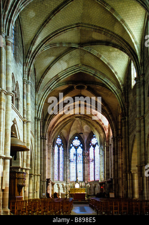 SAINT-PIERRE BASILIKA LUXEUIL LES BAINS HAUTE SAONE FRANCHE COMTE FRANKREICH Stockfoto