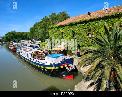 Canal du Midi im Somail Hafen. Stockfoto