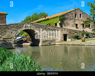 Canal du Midi im Somail Hafen. Stockfoto