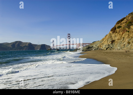 San Francisco Baker Beach mit Golden Gate Bridge im Hintergrund Foto 2 casanf83761 Foto Copyright Lee Foster Stockfoto