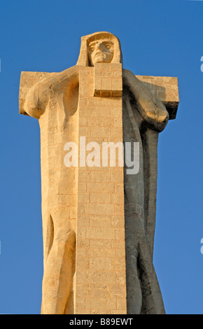 Denkmal von Christoph Kolumbus Huelva Spanien. Punta de Sebo, mit Blick auf den Zusammenfluss der Flüsse Odiel und Tinto. Stockfoto