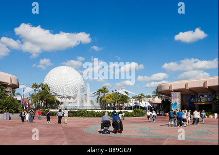 Die geodätische Kugel Spaceship Earth, Epcot Center, Walt Disney World Resort, Lake Buena Vista, Orlando, Florida, USA Stockfoto