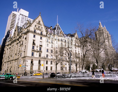 Das Wohnhaus Dakota New York City auf der Manhattan Upper West Side. Renaissance und englische Architektur. Orientierungspunkt. USA Stockfoto