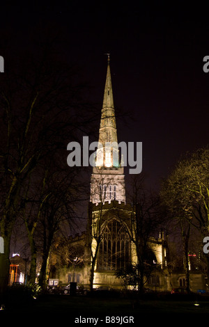 Holy Trinity Church bei Nacht Coventry Midlands Stockfoto