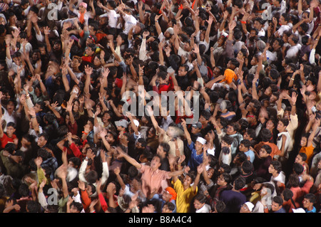 Dahi Hundie; Menschliche Pyramide; Janmashtami Janmashtami Gokul Ashtami Govinda Festival; Bombay Mumbai; Maharashtra; Indien. Stockfoto