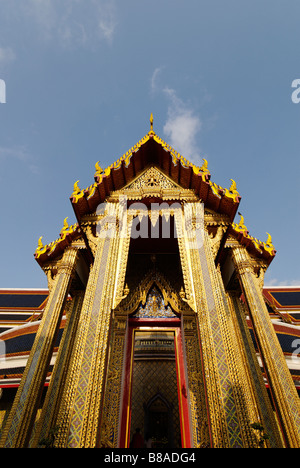 Goldene Eingang Wat Ratchabophit Tempel in Bangkok Zentralthailand Stockfoto