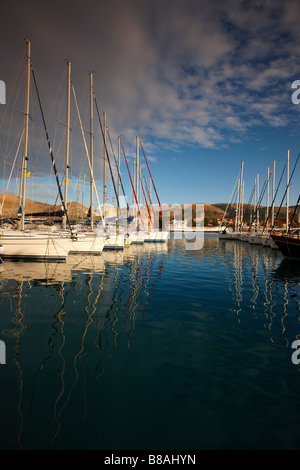 Yachten Trogir Kamerlengo Burg, Dalmatien, Kroatien Stockfoto