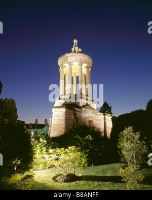 Burns Monument in der Nacht, Alloway Dorf, Ayr, Ayrshire, Region Strathclyde, Schottland, Großbritannien. Stockfoto