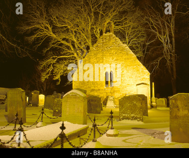 William Burns Grabstein und Ruinen von Auld Kirk im Winter Alloway Dorf, Ayr, Ayrshire, Region Strathclyde, Schottland, Großbritannien. Stockfoto