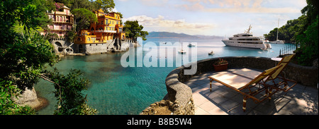 Portofino. modische Meer Fischerdorf für die wohlhabenden mit teuren Jachthafen. Italien Stockfoto