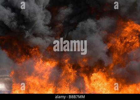 Jet Fuel Feuer an einem Flughafen Firefigher Schulungseinrichtung in Boise, Idaho USA Stockfoto
