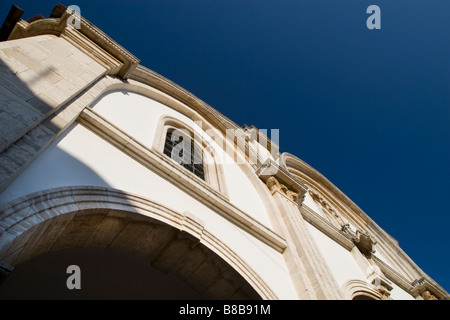 Äußere Details der Kirche Panagia Eleousa (Jungfrau Maria des Barmherzigen) im oberen Lefkara, Südzypern. Stockfoto