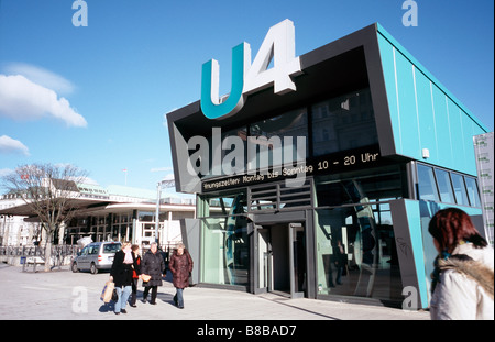 17. Februar 2009 - öffentliche Info-Point für die neue u-Bahnlinie U4 am Jungfernstieg in der deutschen Stadt Hamburg. Stockfoto