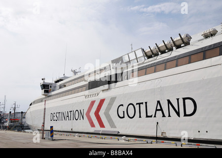 Nahaufnahme der Fähre im Hafen von Visby in Gotland Schweden Mai 2008 Stockfoto