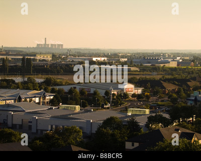 Anzeigen von ratcliffe auf Power Station, die in der fernen Skyline Blick in Nottingham im Bild von Nottingham Castle steigen Stockfoto