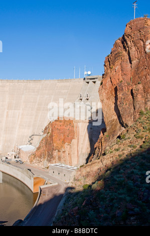 Theodore Roosevelt Damm, auf dem Salt River in der Nähe von Phoenix Arizona Stockfoto