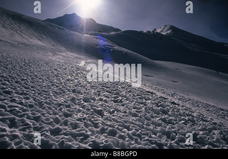 Penitientes am Gletscher auf Mt Huayna Potosi, Cordillera Real, Bolivien Stockfoto