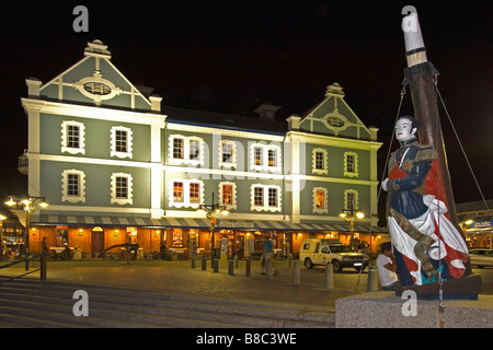 Trading Post Gebäude in der Nacht, Victoria & Alfred Waterfront Kapstadt Südafrika Stockfoto