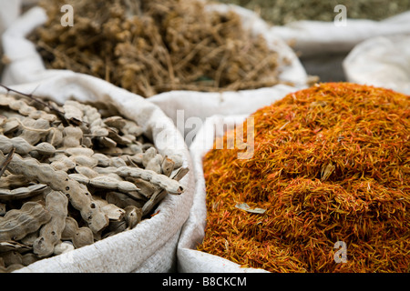Vereinigte Arabische Emirate, Dubai, viele verschiedene Gewürze sind zum Verkauf an die Gewürz-Souk in Deira Stockfoto