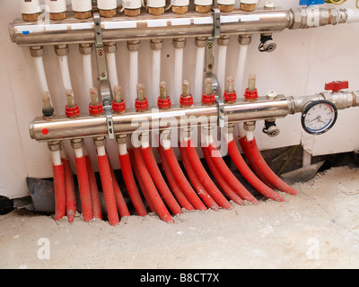 Rohre für die Fußbodenheizung Stockfotografie - Alamy