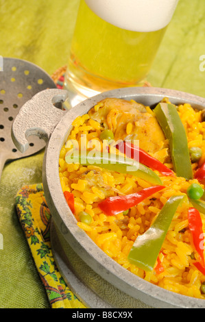 Detail der typisch kubanischen Gericht - gesalzene Reis mit Huhn und Paprika Stockfoto