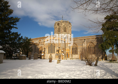 St. Peter und St. Paul Kirche, North Curry, Somerset in der tiefsten Schnee in dreißig Jahren. Stockfoto