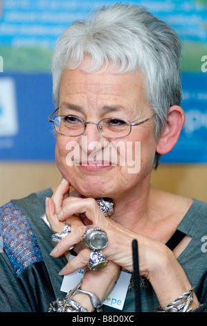 Dame Jacqueline Wilson Kinder Autor eine Rede. Stockfoto