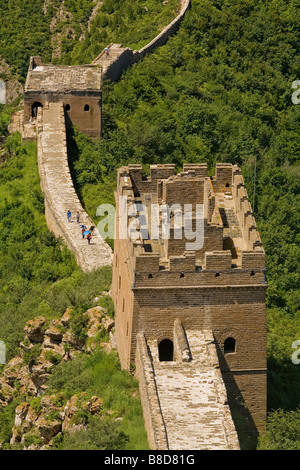 Touristen steigen Schritte, Simatai, chinesische Mauer nördlich von Miyun County, China Stockfoto