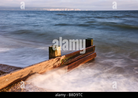 Schöne Beleuchtung auf dem Solent über auf die Isle Of Wight. Stockfoto