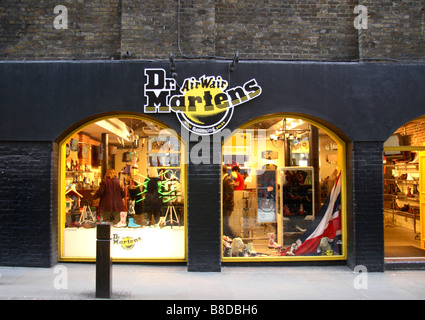 Die Storefront die Dr. Martens Schuh Shop Covent Garden London