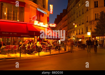 Café & Hotel in der Nacht, Rue de Buci & Rue de l ' ancienne Comedie, St. Germain-des-Prés, Paris, Frankreich Stockfoto