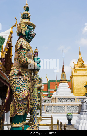 Wächter-Statue im Wat Phra kaeo Stockfoto