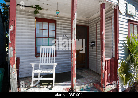 Baufälligen alten Haus an der Whitehead Street in der Altstadt, Key West, Florida Keys, USA Stockfoto