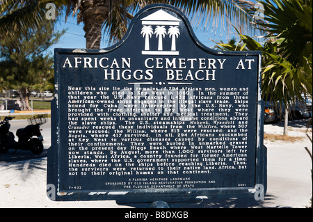 Melden Sie sich für den afrikanischen Friedhof am Clarence Higgs Beach, Key West, Florida Keys, FL, USA Stockfoto