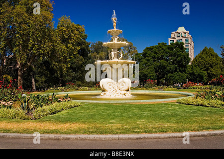 Melbourne-Skulpturen / Ausstellung Brunnen befindet sich in den Royal Exhibition Building s Gärten. Melbourne Victoria Australien. Stockfoto